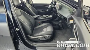 Kia EV6, 2022 — миниатюра 16