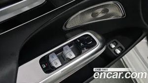 Mercedes-Benz E-Class, 2025 — миниатюра 30