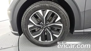 Kia EV6, 2022 — миниатюра 5