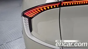 Kia EV6, 2023 — миниатюра 9