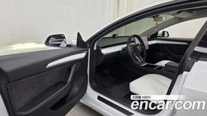 Tesla Model 3, 2022 — миниатюра 13