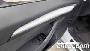 Tesla Model 3, 2022 — миниатюра 30