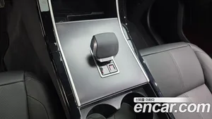 Land Rover Range Rover Velar, 2025 — миниатюра 13