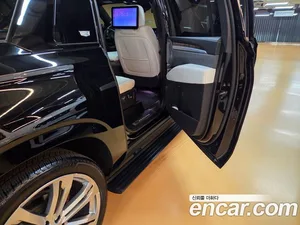 Cadillac Escalade, 2025 — миниатюра 16