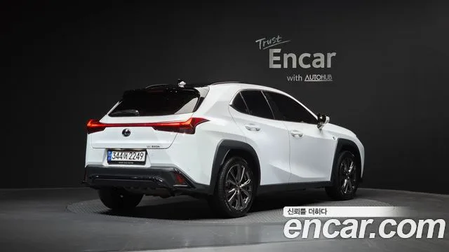 Lexus UX, 2023 — фото автомобиля из Кореи