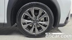 Lexus UX, 2023 — миниатюра 6