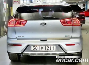 Kia Niro, 2016 — миниатюра 5