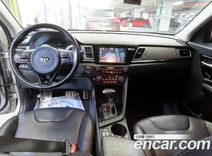 Kia Niro, 2016 — миниатюра 10