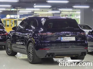 Porsche Cayenne, 2021 — миниатюра 3