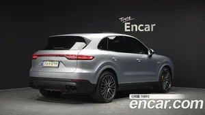 Porsche Cayenne, 2021 — миниатюра 2