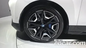 BMW iX, 2023 — миниатюра 5