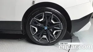 BMW iX, 2023 — миниатюра 7