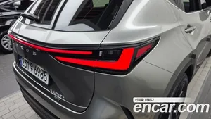 Lexus NX, 2023 — миниатюра 9