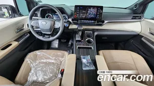 Toyota Sienna, 2022 — миниатюра 10