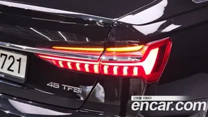 Audi A6, 2022 — миниатюра 9