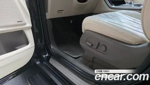 Kia Carnival, 2023 — миниатюра 32