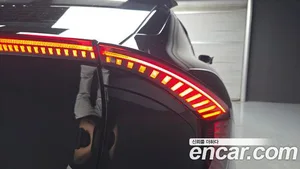 Kia EV6, 2023 — миниатюра 9