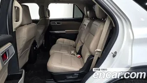 Ford Explorer, 2023 — миниатюра 16
