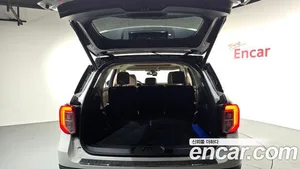 Ford Explorer, 2023 — миниатюра 24