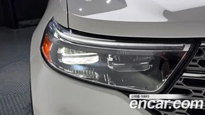 Ford Explorer, 2023 — миниатюра 7