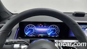 Mercedes-Benz EQB, 2025 — миниатюра 8