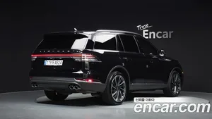 Lincoln Aviator, 2022 — миниатюра 2
