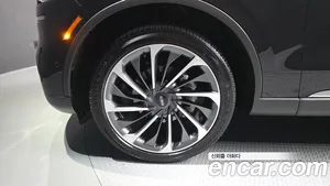 Lincoln Aviator, 2022 — миниатюра 5