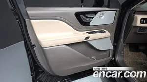 Lincoln Aviator, 2022 — миниатюра 14