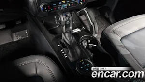Ford Bronco, 2022 — миниатюра 12