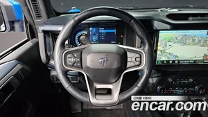 Ford Bronco, 2022 — миниатюра 19