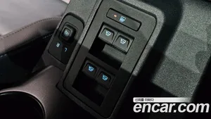 Ford Bronco, 2022 — миниатюра 26