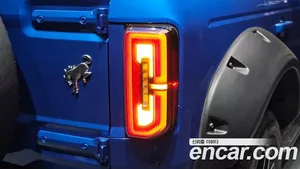 Ford Bronco, 2022 — миниатюра 9