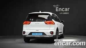 Kia Niro, 2022 — миниатюра 4