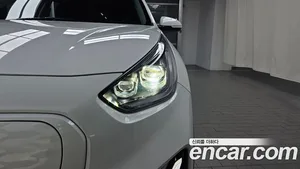 Kia Niro, 2022 — миниатюра 8