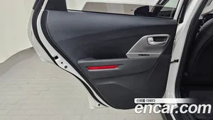 Kia Niro, 2022 — миниатюра 15