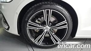 Volvo S60, 2021 — миниатюра 5