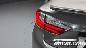 Lexus ES, 2018 — миниатюра 9