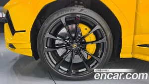 Lamborghini Urus, 2024 — миниатюра 5