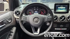 Mercedes-Benz B-Class, 2015 — миниатюра 13