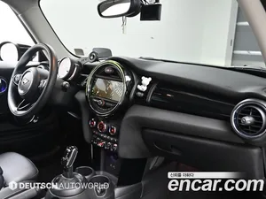 Mini Cooper, 2020 — миниатюра 7