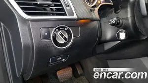 Mercedes-Benz GL-Class, 2016 — миниатюра 17