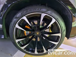 Lamborghini Urus, 2024 — миниатюра 6