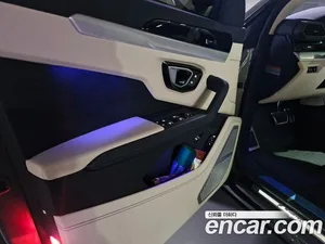 Lamborghini Urus, 2024 — миниатюра 8