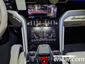 Lamborghini Urus, 2024 — миниатюра 18