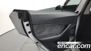 Tesla Model Y, 2021 — миниатюра 15
