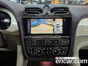 Bentley Bentayga, 2023 — миниатюра 10