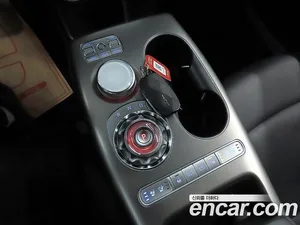 Genesis GV60, 2022 — миниатюра 12