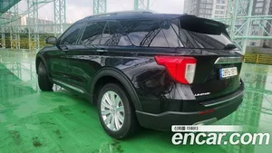 Ford Explorer, 2022 — миниатюра 5