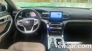 Ford Explorer, 2022 — миниатюра 9
