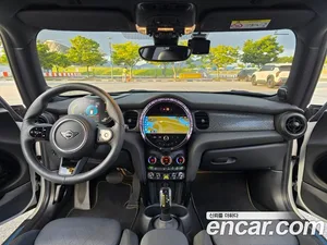 Mini Cooper, 2023 — миниатюра 6